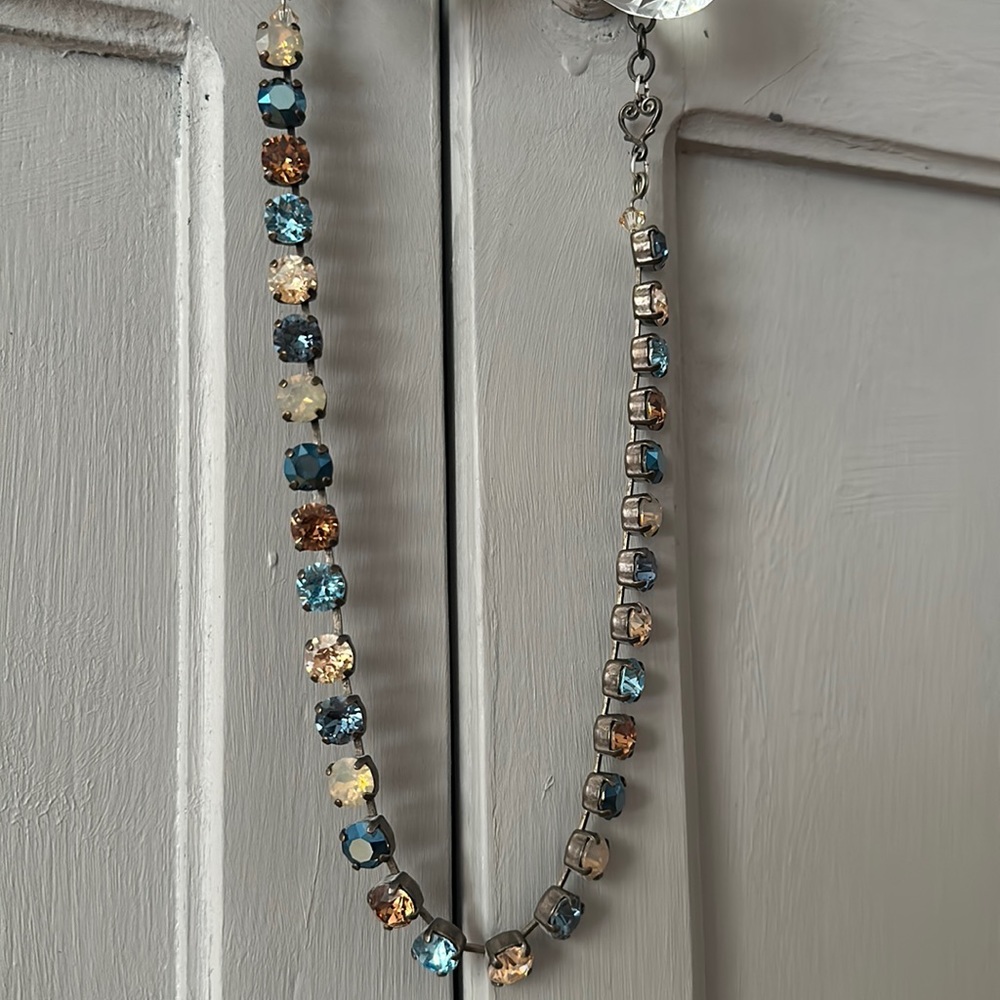 Vintage Style Blue Gem Necklace